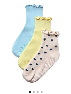 Hold for Three Ruffle Pilates Socks